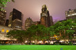 Bryant Park - New York City bei Nacht