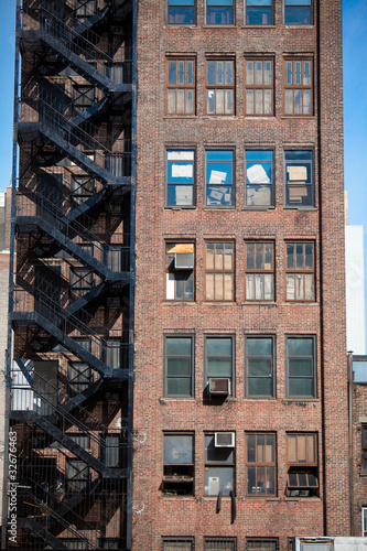 Photo: altes Lagerhaus mit Feuertreppe altes Lagerhaus mit Feuertreppe