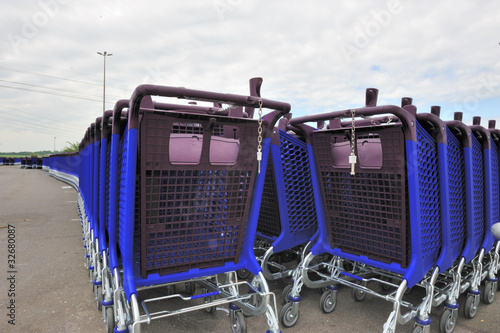 Photo: Caddies hypermarché Caddies hypermarché