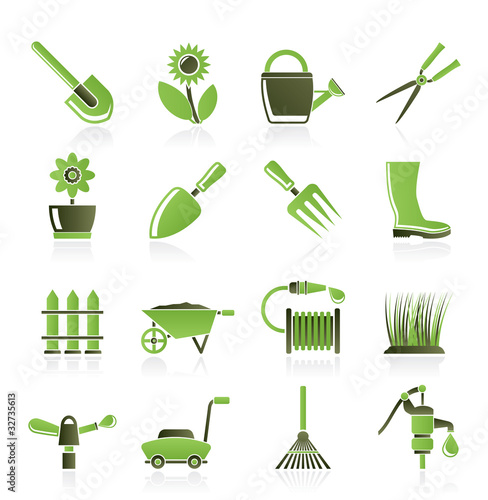 Vektor: Garden and gardening tools and objects icons Garden and gardening tools and objects icons