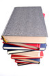 Une pile de livres