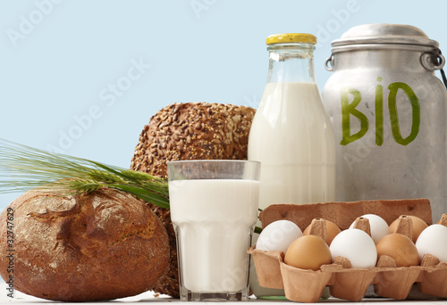 Photo: bio Food Staples window Display bio Food Staples window Display