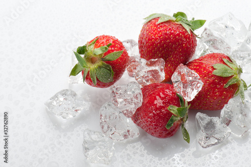 Photo: frozen strawberries frozen strawberries