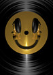 Vinyl headphone smiley gold
