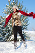winter frau springt im wald winter frau springt im wald