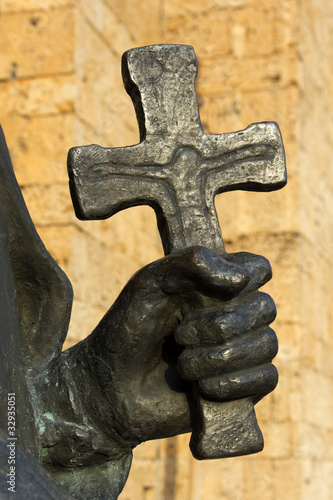 Photo: hand and cross hand and cross