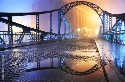 Foto: Beautiful view of the old town bridge at night Beautiful view of the old town bridge at night