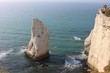 l'aiguille et les falaises
