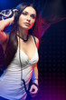 Foto: beautiful woman dj wearing headphones beautiful woman dj wearing headphones