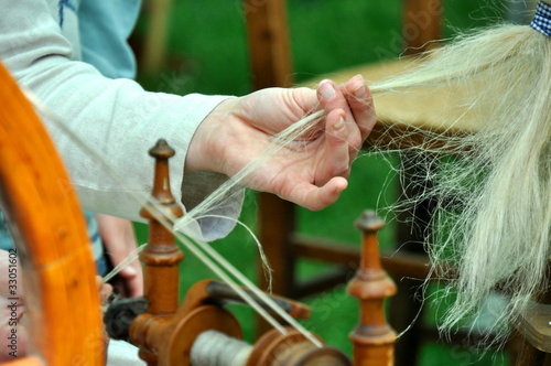 Photo: Wolle spinnen Wolle spinnen