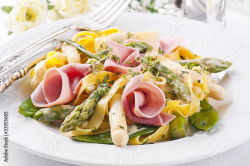 Foto: Pasta mit Schinken und Spargel Pasta mit Schinken und Spargel