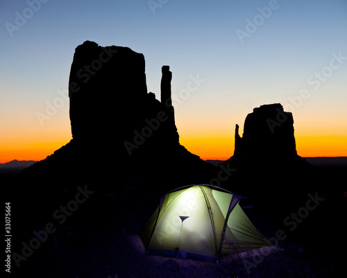 Foto: Monument valley in night Monument valley in night