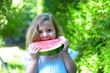 Foto: Wassermelone essen Wassermelone essen