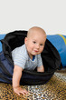 kleiner Junge im Sack