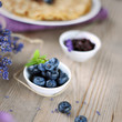 heidelbeeren und pfannkuchen