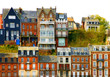 Bunte Hausfassaden in Le Tréport, Normandie Bunte Hausfassaden in Le Tréport, Normandie