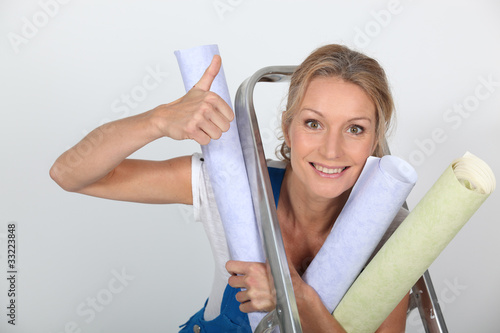 Photo: Woman with wallpaper Woman with wallpaper