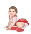 Niña con vestido rojo.
