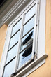 Kaputte Fensterscheibe glasbruch