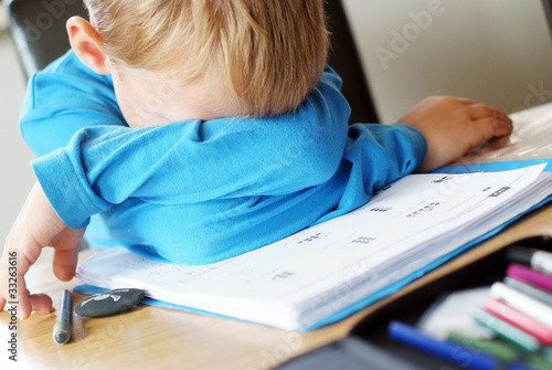 Foto: Erschöpfter Schüler Erschöpfter Schüler