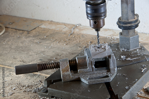 Foto: Bohrer mit Werkstück - Komplett Bohrer mit Werkstück - Komplett