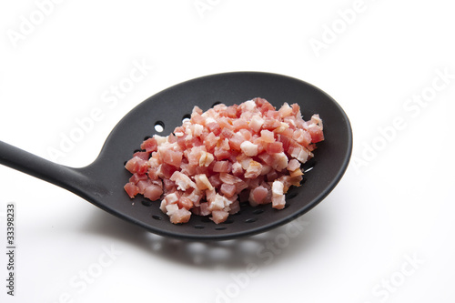 Photo: Speckwürfel auf Schöpflöffel Speckwürfel auf Schöpflöffel