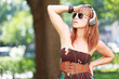 junge Frau im Park