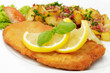 Schweineschnitzel Wiener Art mit Bratkartoffeln