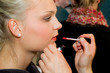 Lippenstift auftragen
