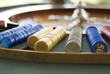 Photo: Roulettechips mit Roulette Roulettechips mit Roulette