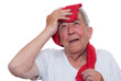 Senior erholt sich vom Training
