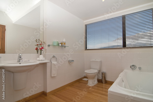 Photo: Modern hotel bathroom Modern hotel bathroom