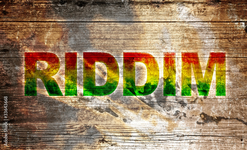 Illustration: Altes Holzbrett - RIDDIM Schriftzug Altes Holzbrett - RIDDIM Schriftzug