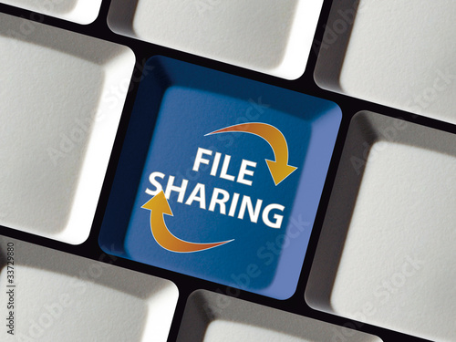 Illustration: File Sharing auf Tastatur File Sharing auf Tastatur