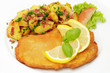 Schweineschnitzel Wiener Art mit Bratkartoffeln