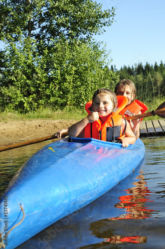 Photo: Sisters in kayak Sisters in kayak