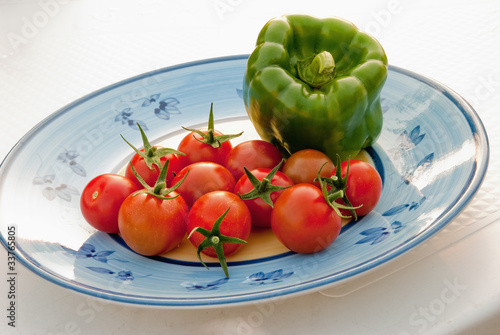 Photo: Tomatoes and peppers - Pomodorini e peperone verde Tomatoes and peppers - Pomodorini e peperone verde
