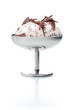 Stracciatella mit Schokoladenraspeln im Becher