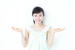 Photo: 比べる女性 比べる女性