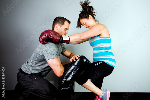 Foto: Woman training to fight Woman training to fight
