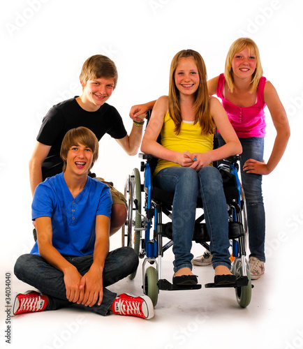 Foto: vier teenager rollstuhl vier teenager rollstuhl