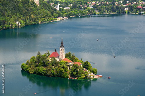 Foto: View of St. Mary´s Church of the Assumptionon in Bled View of St. Mary´s Church of the Assumptionon in Bled
