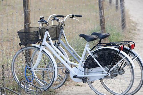 Photo: Biciclette in spiaggia Biciclette in spiaggia