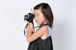 写真を撮る女の子