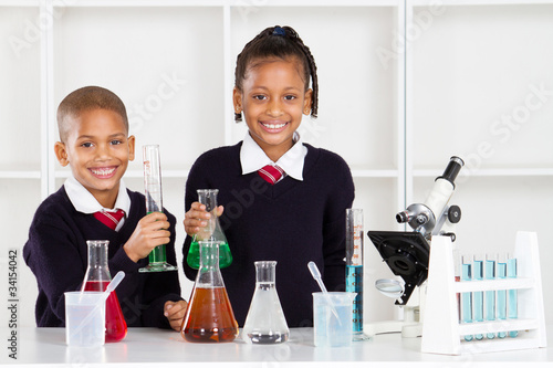 Photo: elementary puipls in science class elementary puipls in science class