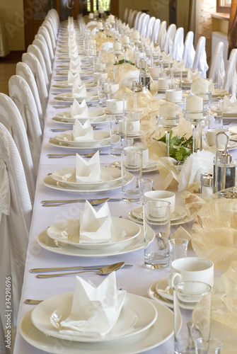 Photo: Hochzeitstisch vor einer Hochzeit Hochzeitstisch vor einer Hochzeit