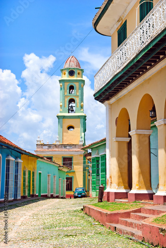 Foto: colorful street in Trinidad, Cuba colorful street in Trinidad, Cuba