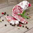 Salami geschnitten