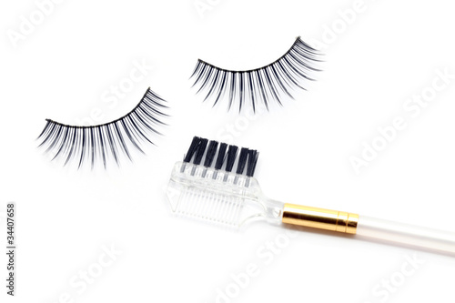 Photo: False eyelash brush False eyelash brush