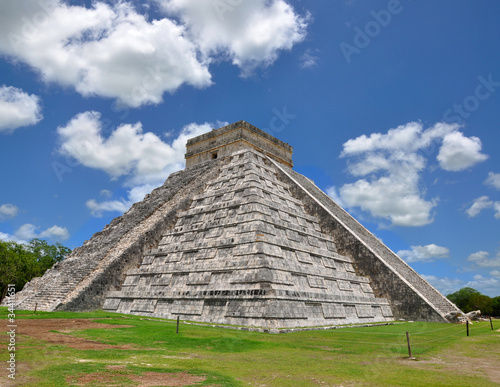 Photo: Chichen Itza Pyramid, Wonder of the World, Mexico Chichen Itza Pyramid, Wonder of the World, Mexico